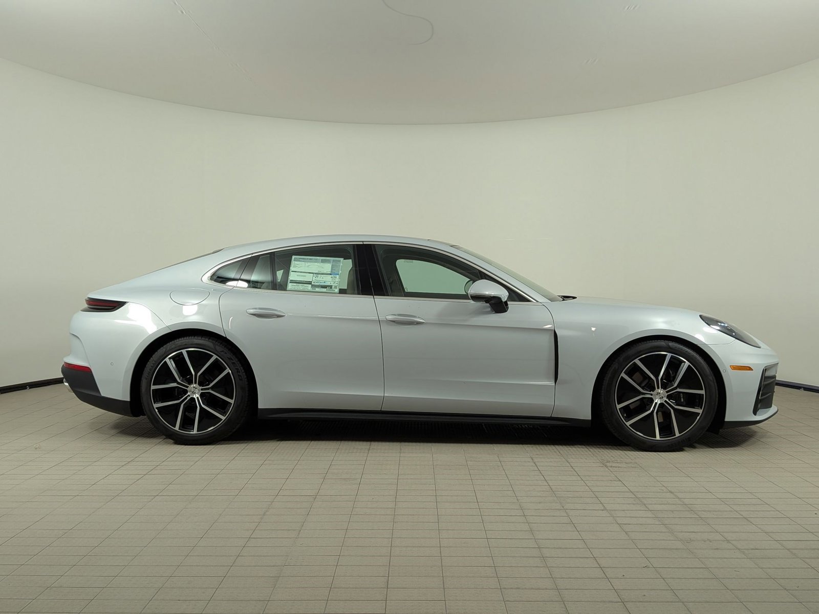 New 2026 Porsche Panamera image 7