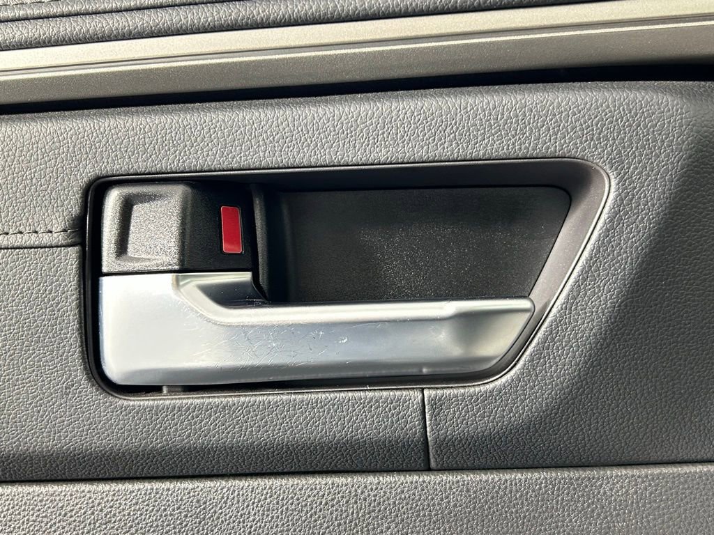 Used 2024 Toyota Sequoia Limited image 39