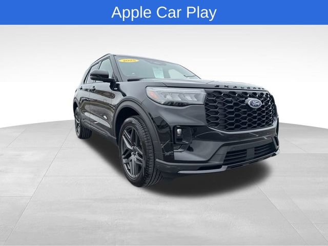 Used 2025 Ford Explorer ST-Line w/ ST-Line Street Pack image 7