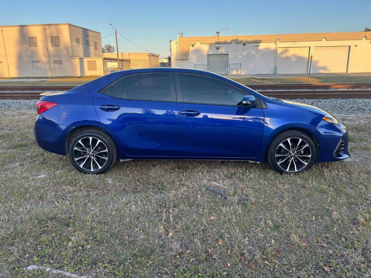 Used 2019 Toyota Corolla SE FWD image 9