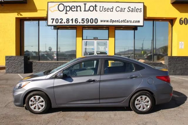 Used 2017 Hyundai Accent SE FWD image 3
