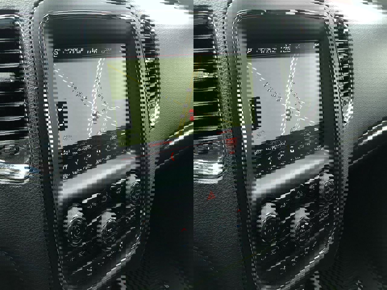 Used 2018 Dodge Durango R/T image 31