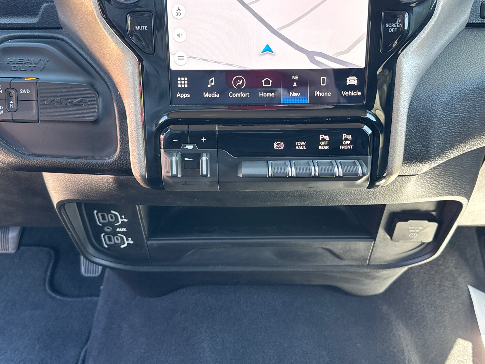 Used 2024 RAM 2500 Laramie AWD/4WD image 14