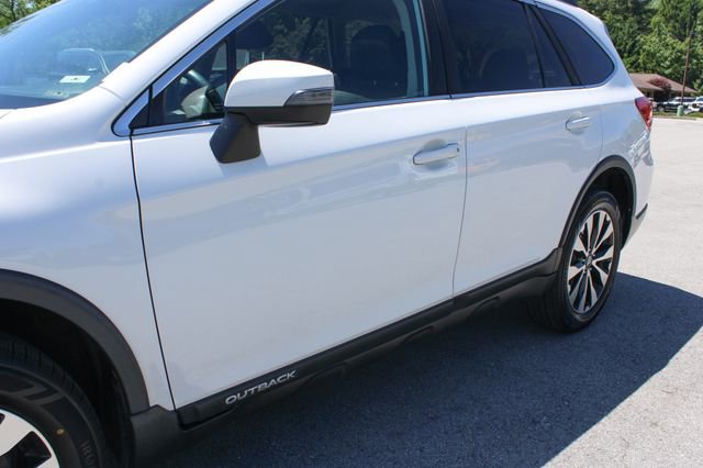 Used 2017 Subaru Outback 2.5i Limited AWD/4WD image 46