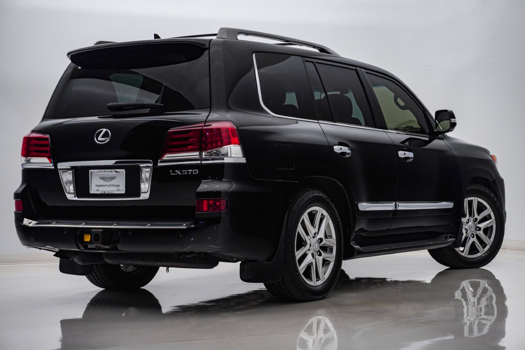 Used 2013 Lexus LX 570 4WD w/ Luxury Pkg image 9