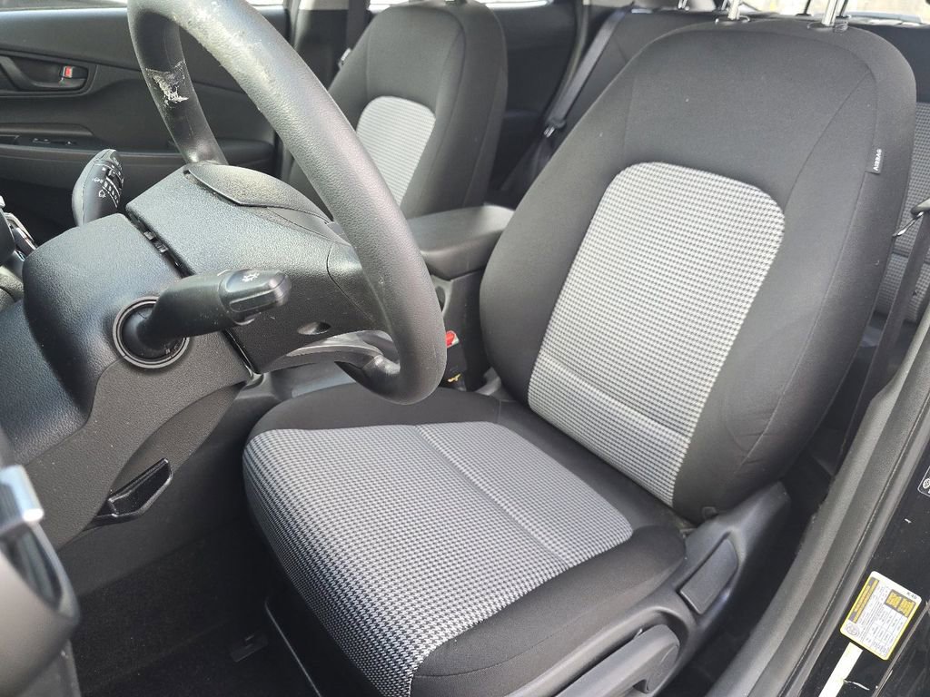 Used 2021 Hyundai Kona SE image 21