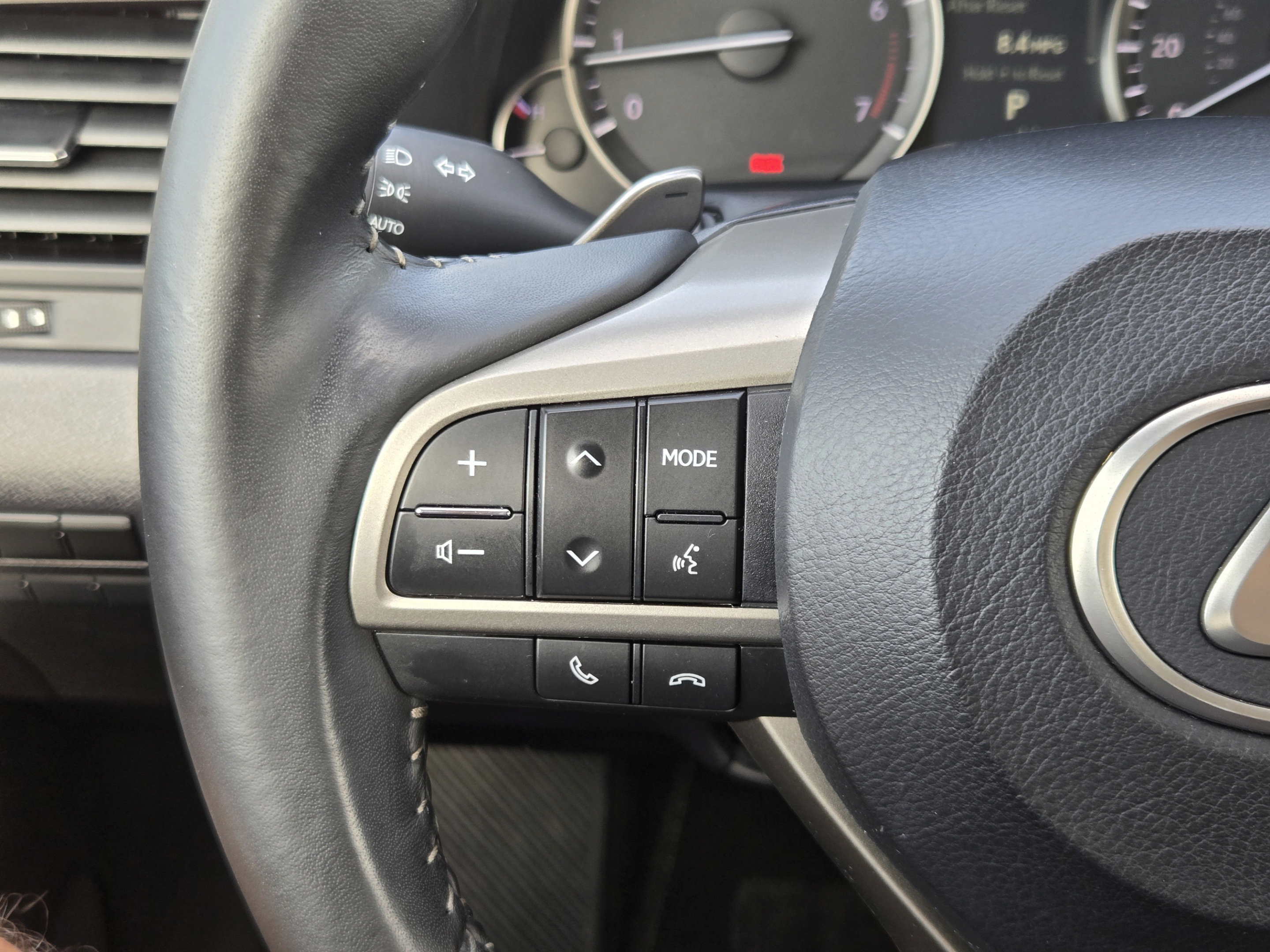 Used 2020 Lexus RX 350 FWD w/ Accessory Package image 23