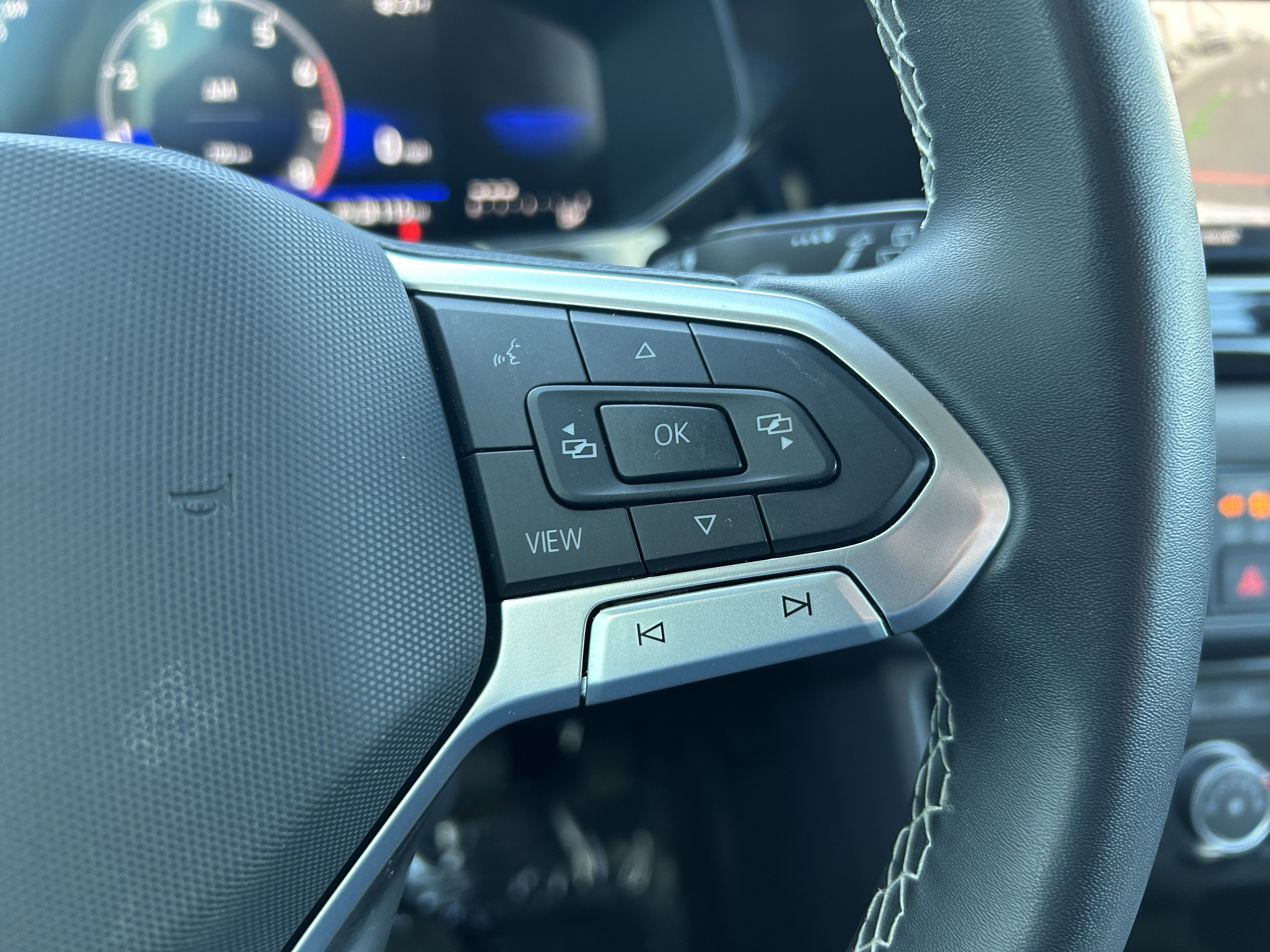 Certified 2023 Volkswagen Taos S image 17