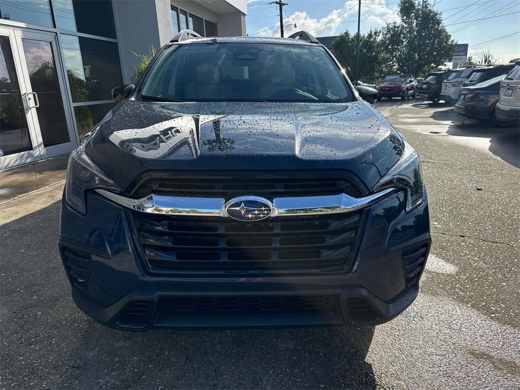 New 2025 Subaru Ascent Limited image 2