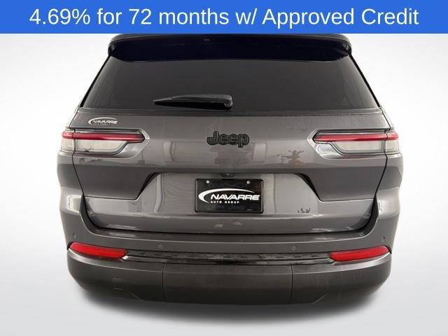 Used 2025 Jeep Grand Cherokee L Laredo image 7
