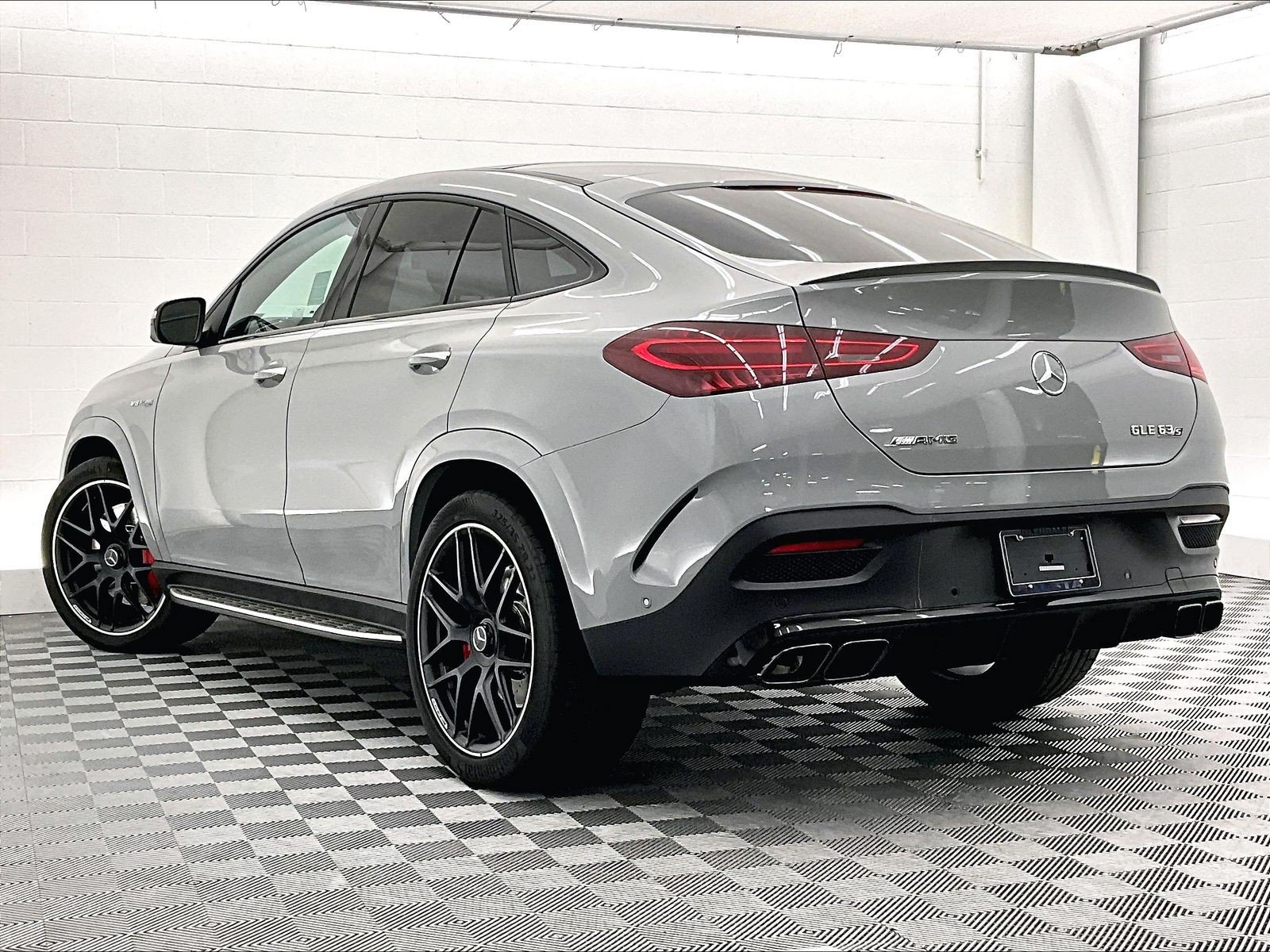 New 2026 Mercedes-Benz GLE 63 AMG S image 2