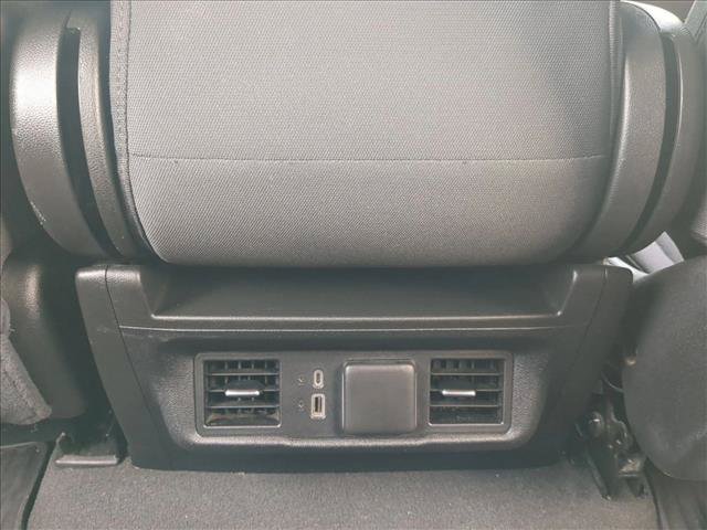 Used 2023 Chevrolet Silverado 1500 LT AWD/4WD image 16