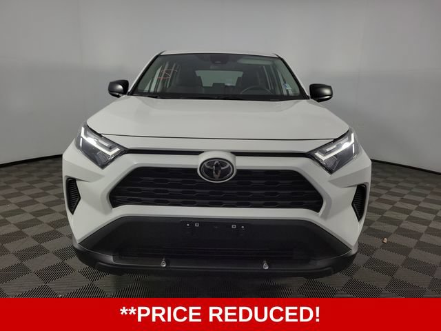 Used 2024 Toyota RAV4 LE AWD/4WD video 2