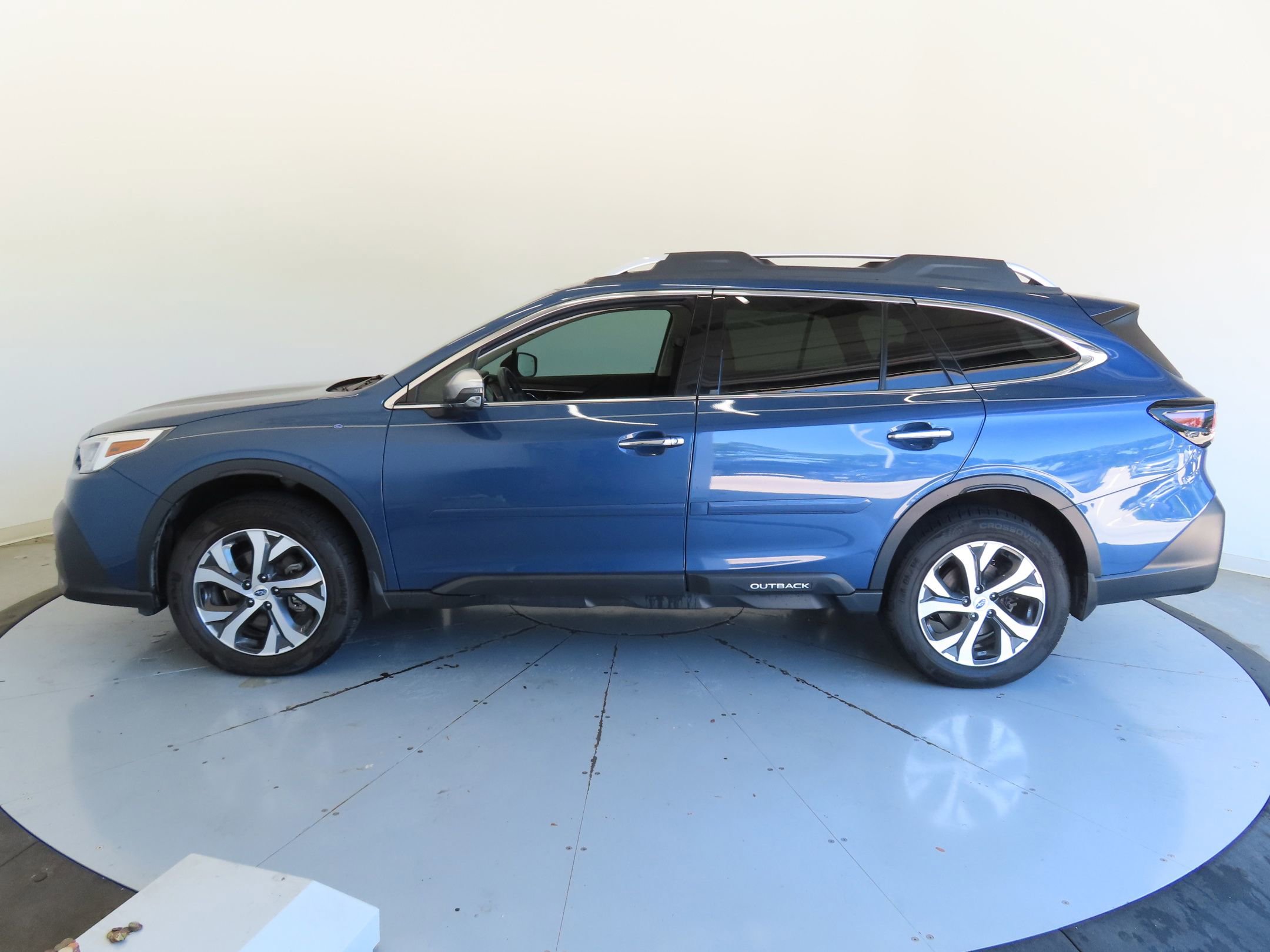 Certified 2022 Subaru Outback Touring XT w/ Popular Package #2 AWD/4WD image 7