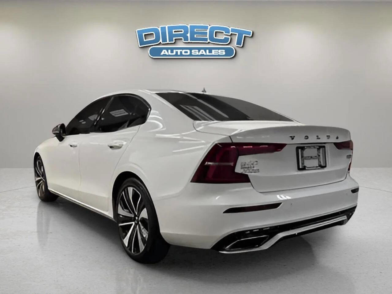 Used 2022 Volvo S60 B5 Momentum w/ Premium Package AWD/4WD image 4