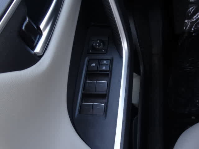 Used 2025 Toyota RAV4 Limited w/ Advanced Technology Package image 38