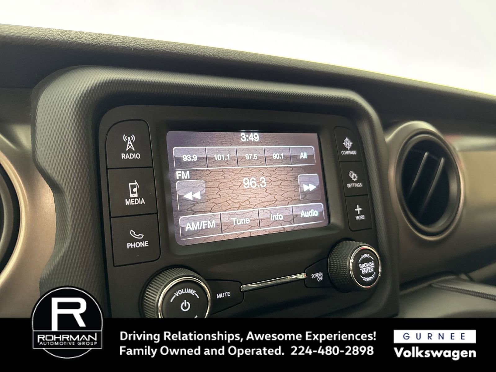 Used 2020 Jeep Wrangler Unlimited Sport image 7