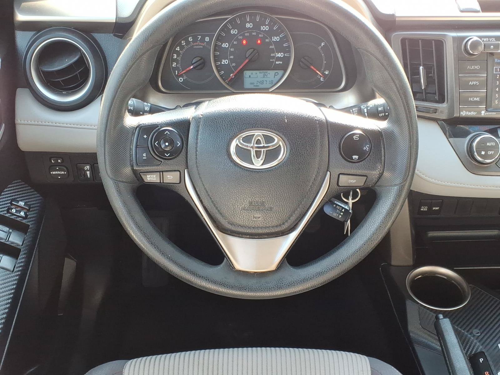 Used 2015 Toyota RAV4 XLE AWD/4WD image 5