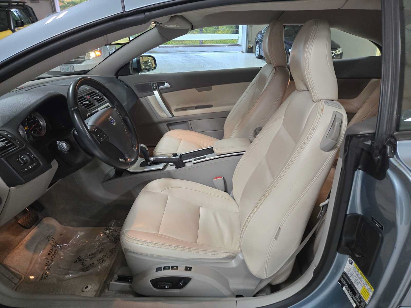 Used 2012 Volvo C70 T5 FWD image 16