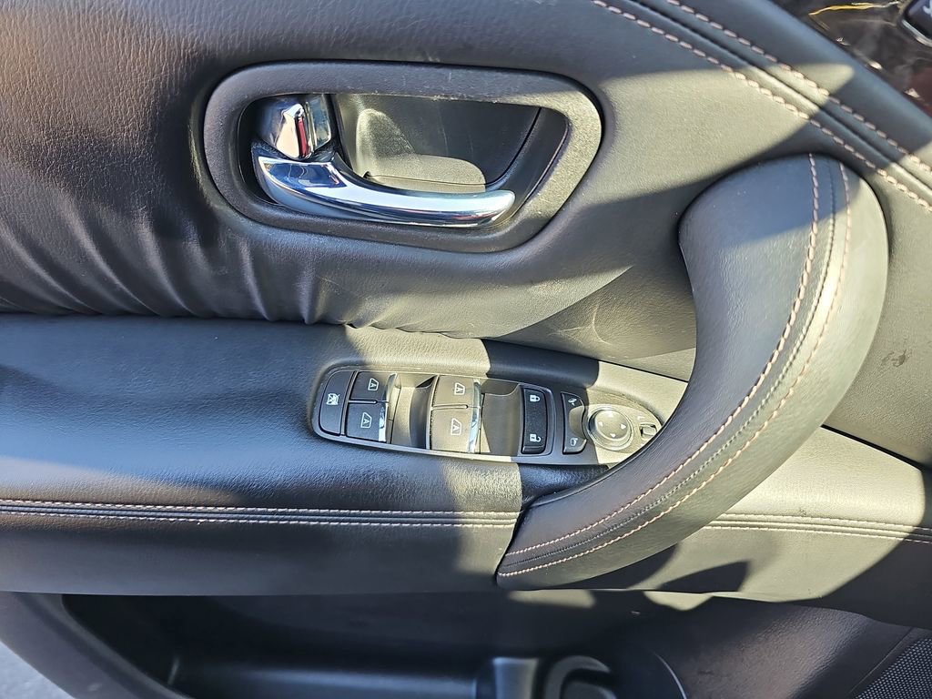 Used 2024 Nissan Armada Platinum image 33