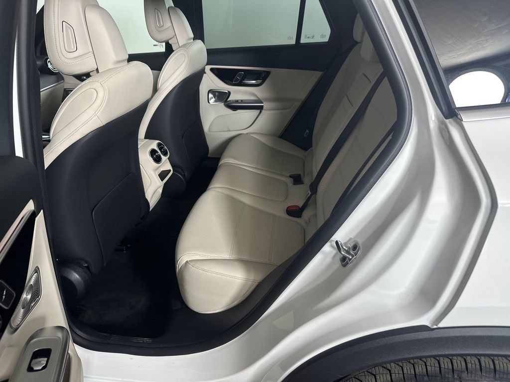 Certified 2026 Mercedes-Benz GLC 350e 4MATIC image 23