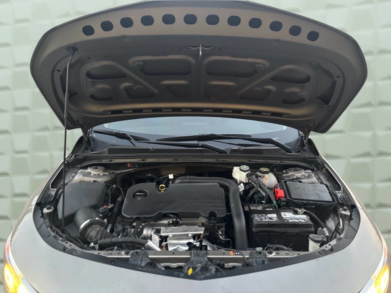 Used 2024 Chevrolet Malibu LS w/ Driver Confidence Package image 33