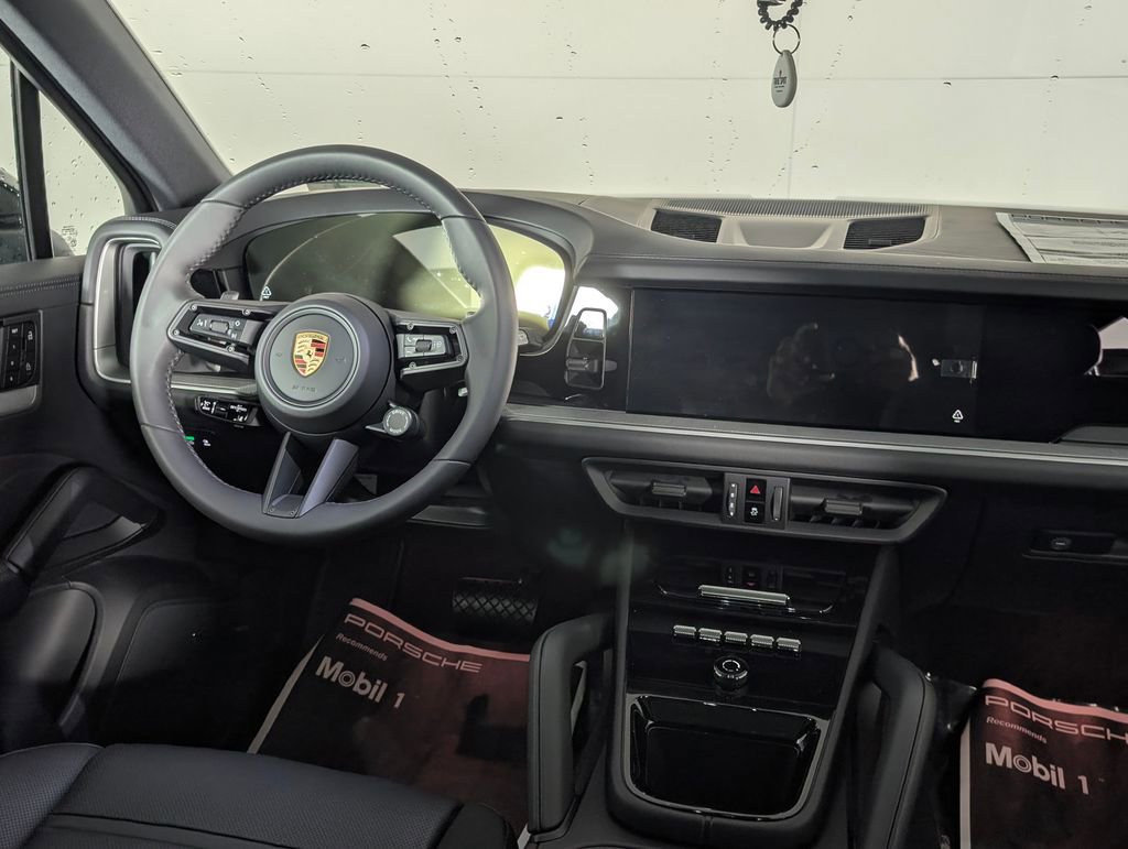 New 2026 Porsche Cayenne image 22