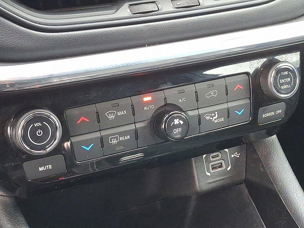 Used 2022 Jeep Compass High Altitude image 16