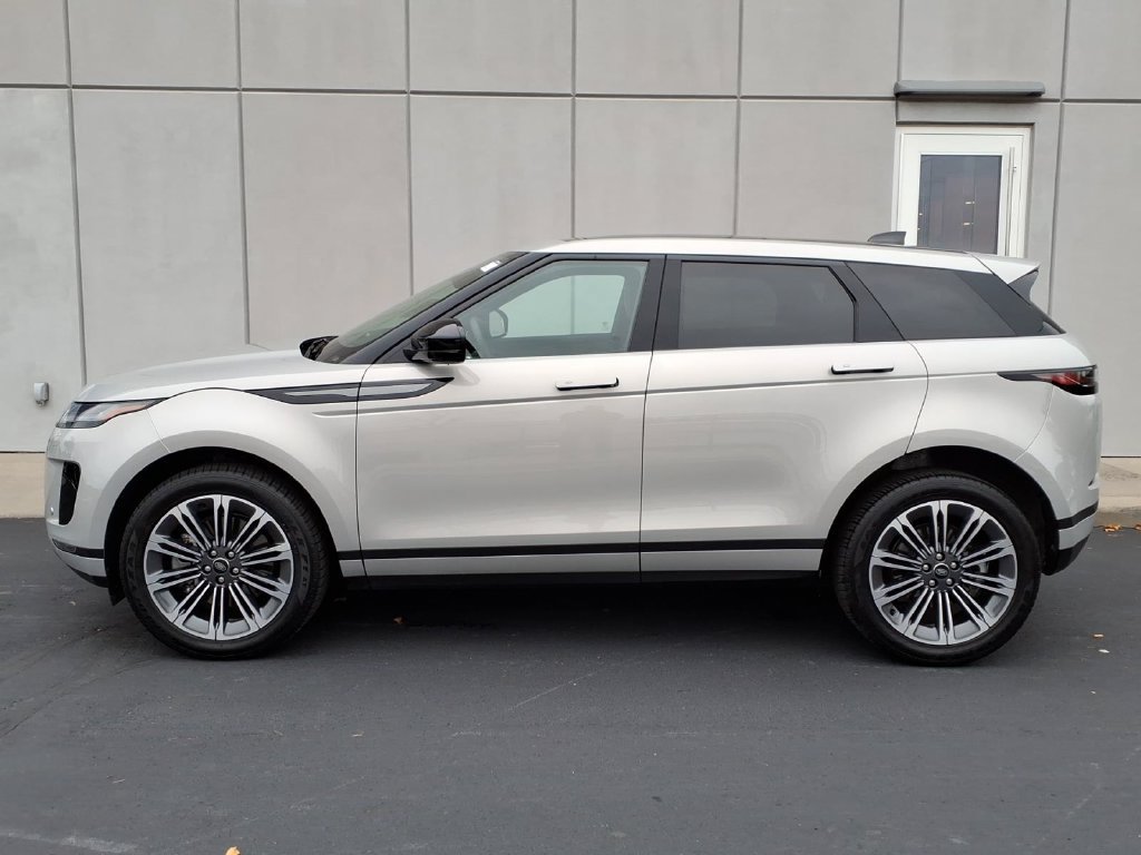 Certified 2024 Land Rover Range Rover Evoque S AWD/4WD image 3
