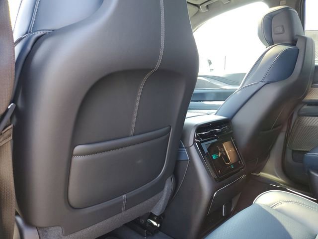 New 2025 Cadillac Escalade IQ Luxury 2 image 27