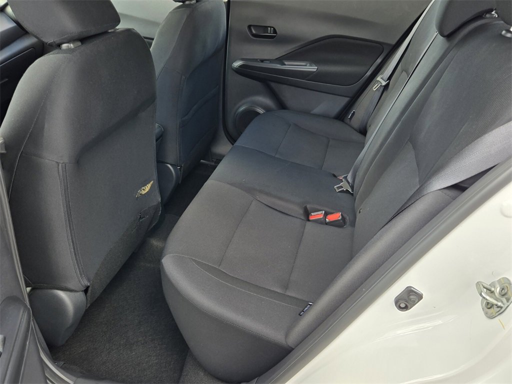 Used 2024 Nissan Kicks S image 11