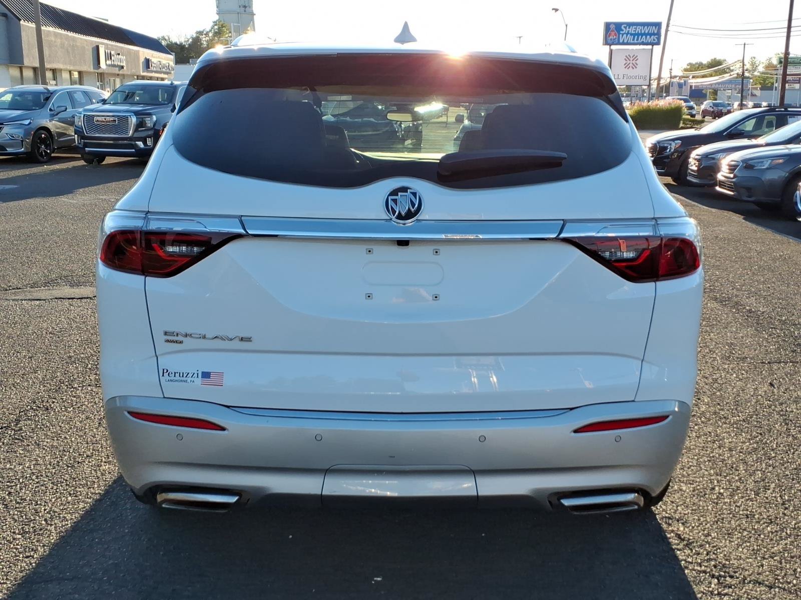 Used 2024 Buick Enclave Essence w/ Experience Buick Package AWD/4WD image 4
