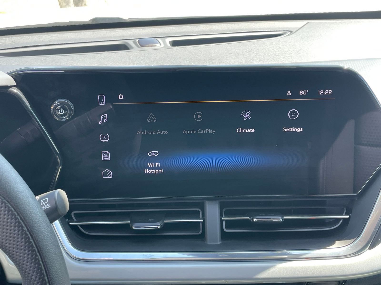 Used 2025 Chevrolet Trax LT image 21