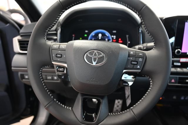 New 2026 Toyota Camry SE FWD image 22