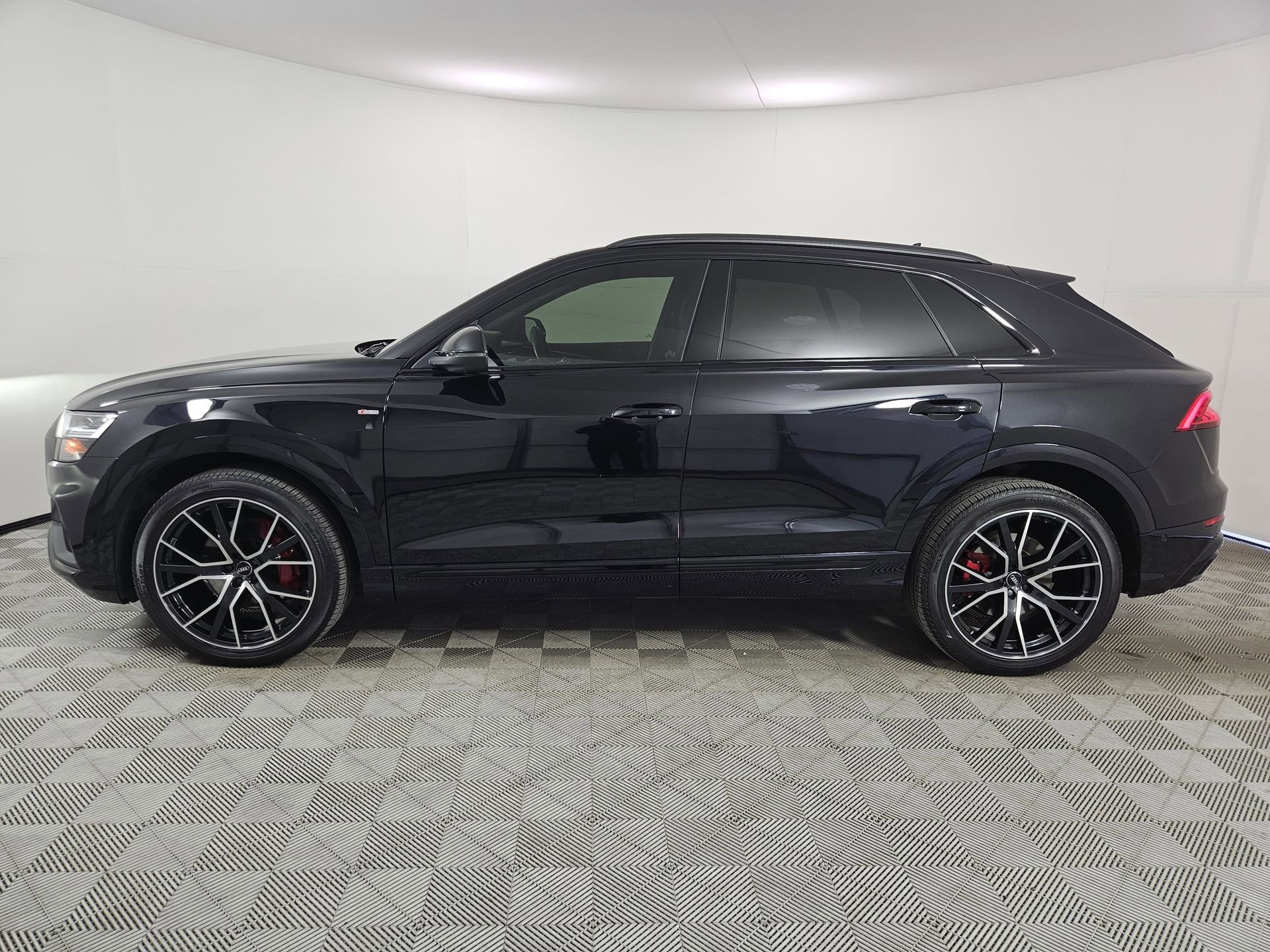 Used 2020 Audi Q8 Premium Plus w/ Premium Plus Package AWD/4WD image 4