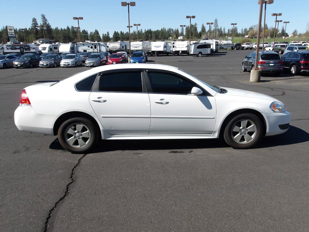 Used 2011 Chevrolet Impala LT FWD image 6