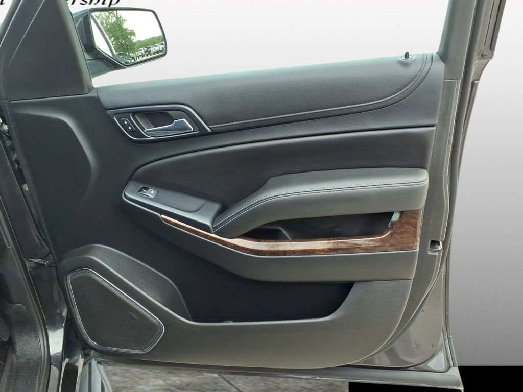 Used 2018 Chevrolet Tahoe LS RWD image 11