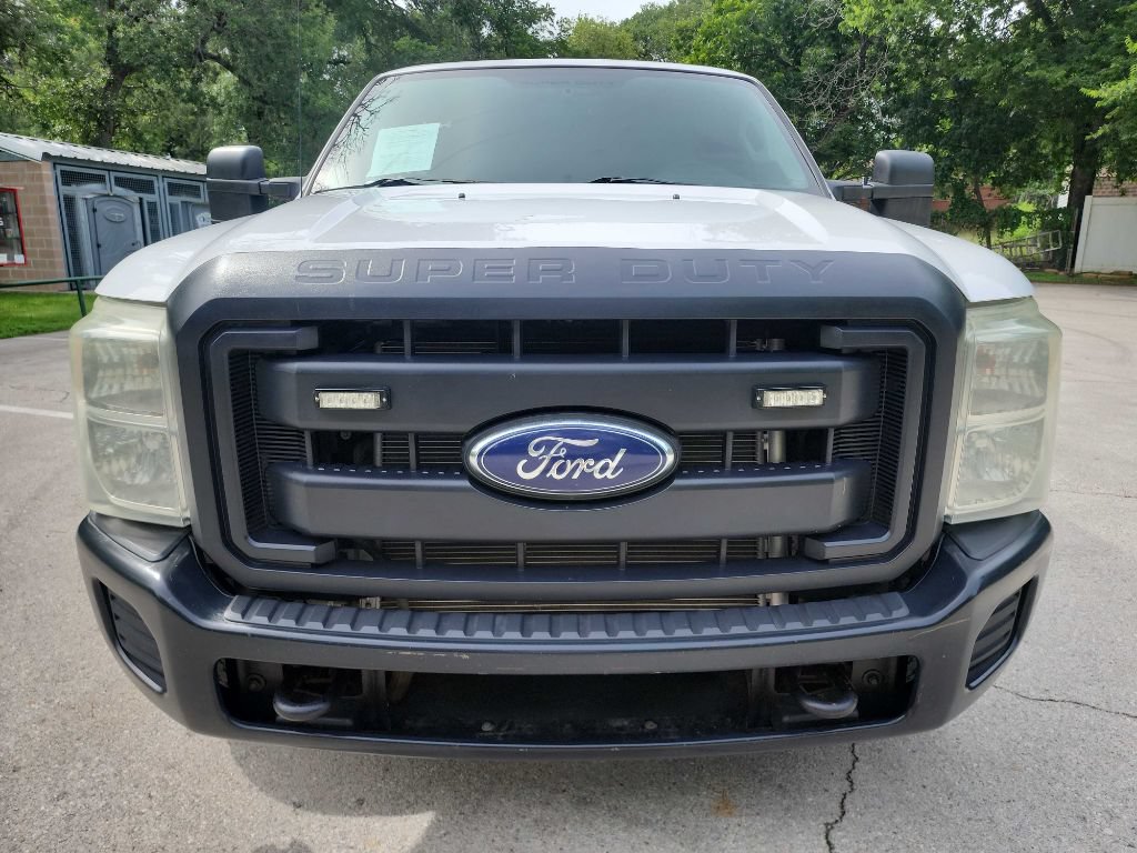 Used 2015 Ford F250 XL RWD image 2