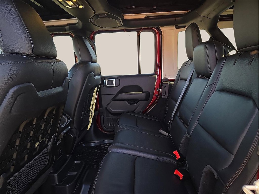 Used 2021 Jeep Wrangler Unlimited Rubicon w/ Trailer Tow Package image 9