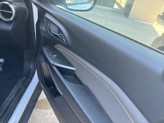 Used 2025 Chevrolet Trax ACTIV w/ Driver Confidence Package image 29