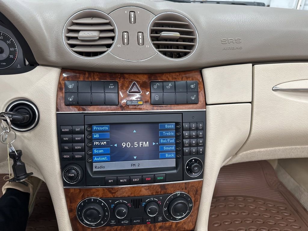 Used 2006 Mercedes-Benz CLK 350 Cabriolet image 19