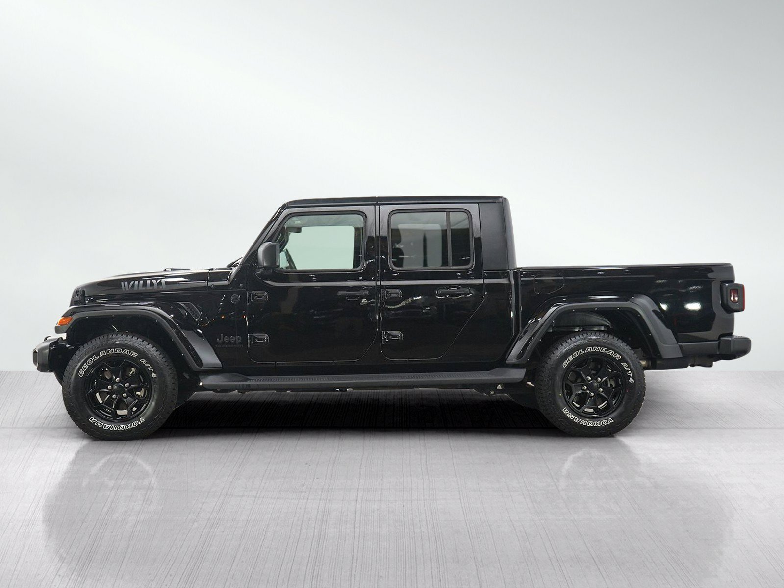Used 2021 Jeep Gladiator Sport AWD/4WD image 2