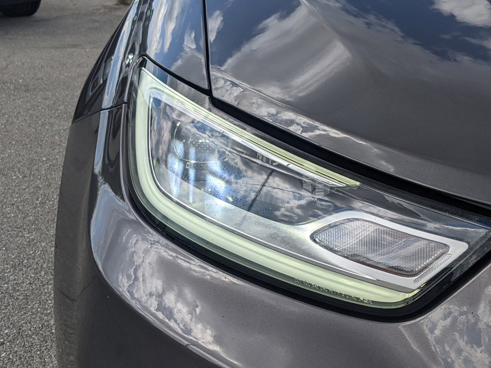 Used 2021 Chrysler Pacifica Touring-L image 8