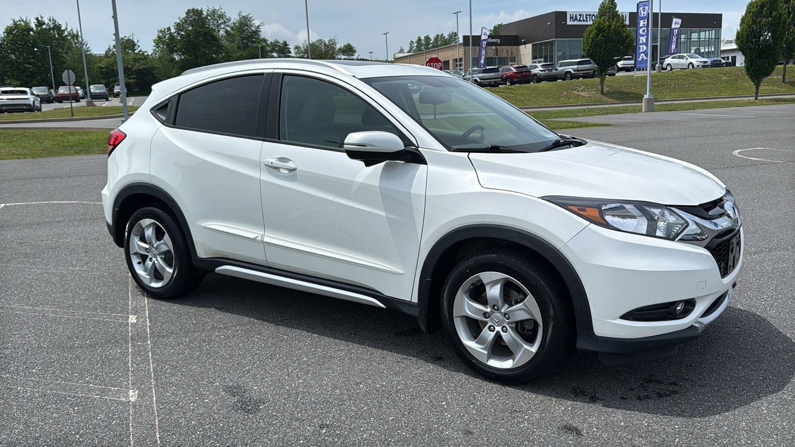 Used 2016 Honda HR-V EX-L image 2