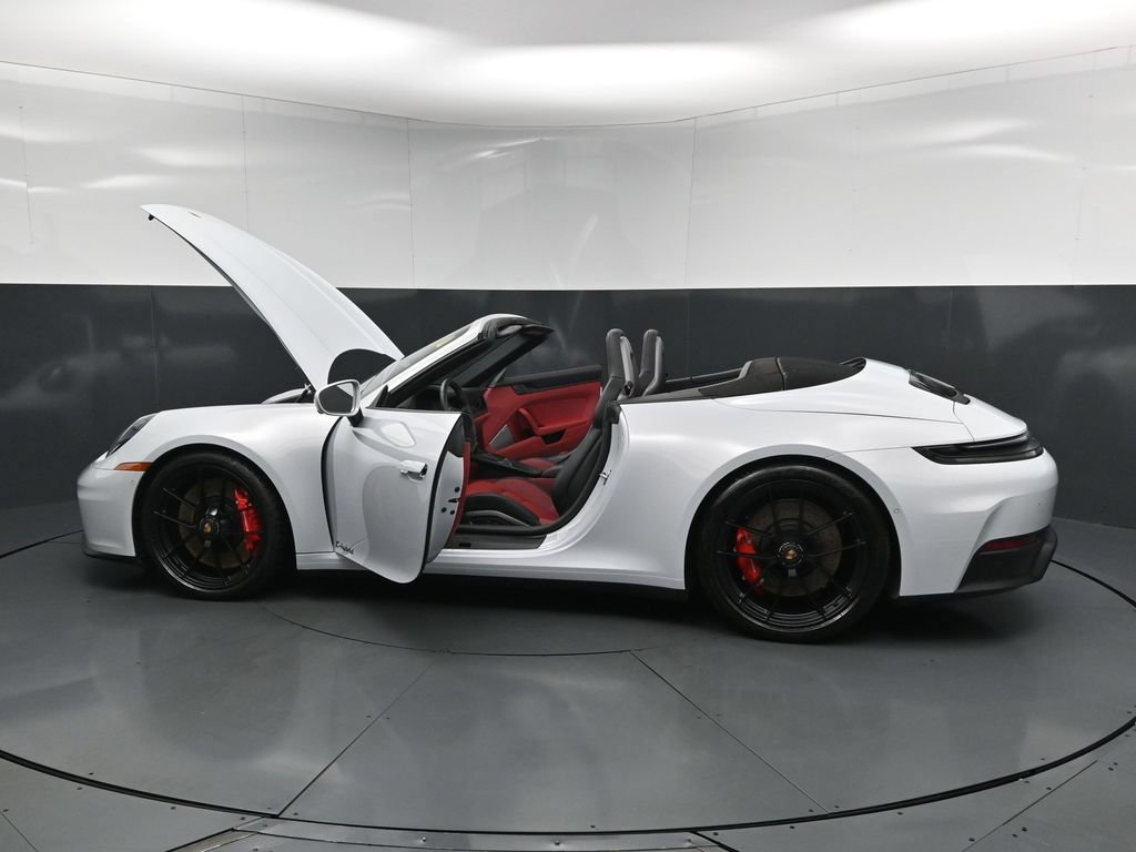 Used 2026 Porsche 911 Carrera GTS RWD image 32