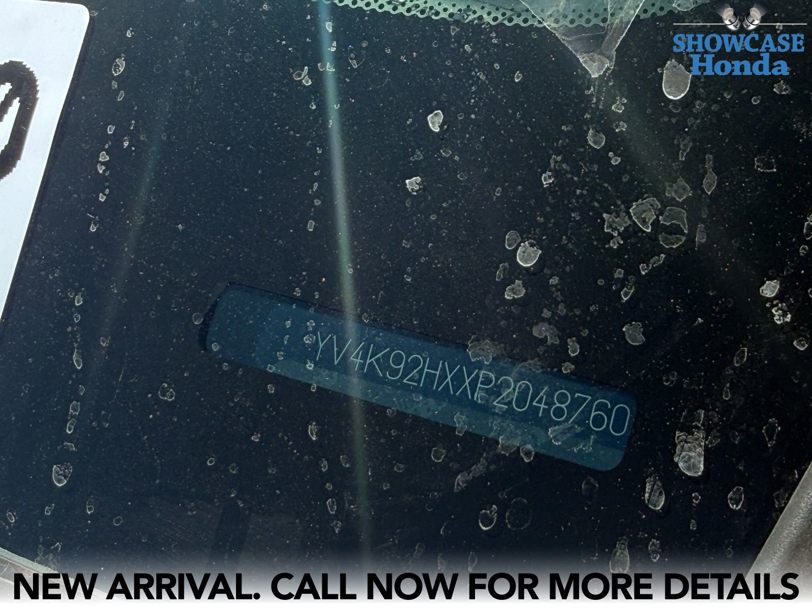 Used 2023 Volvo XC40 B4 Ultimate image 16