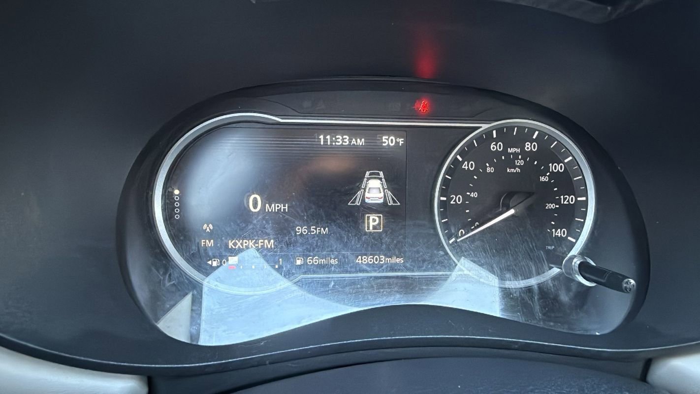 Used 2020 Nissan Versa SV image 28