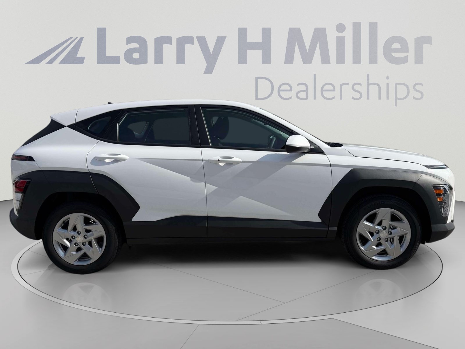 New 2027 Hyundai Kona SE FWD image 18