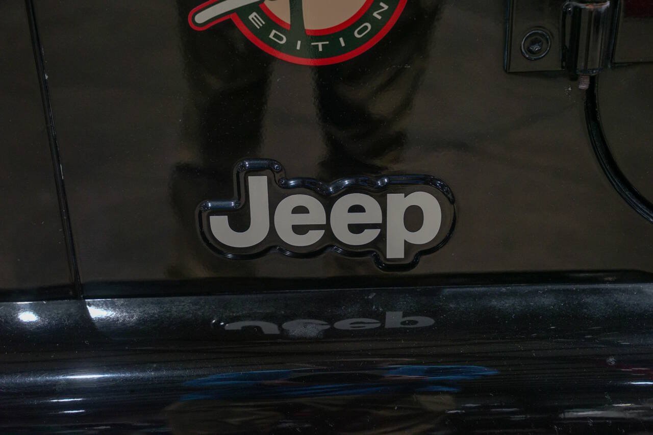 Used 2002 Jeep Wrangler Sahara AWD/4WD image 40
