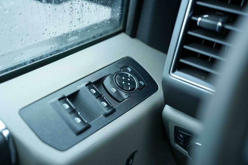 Used 2020 Ford F150 XLT w/ Trailer Tow Package image 22